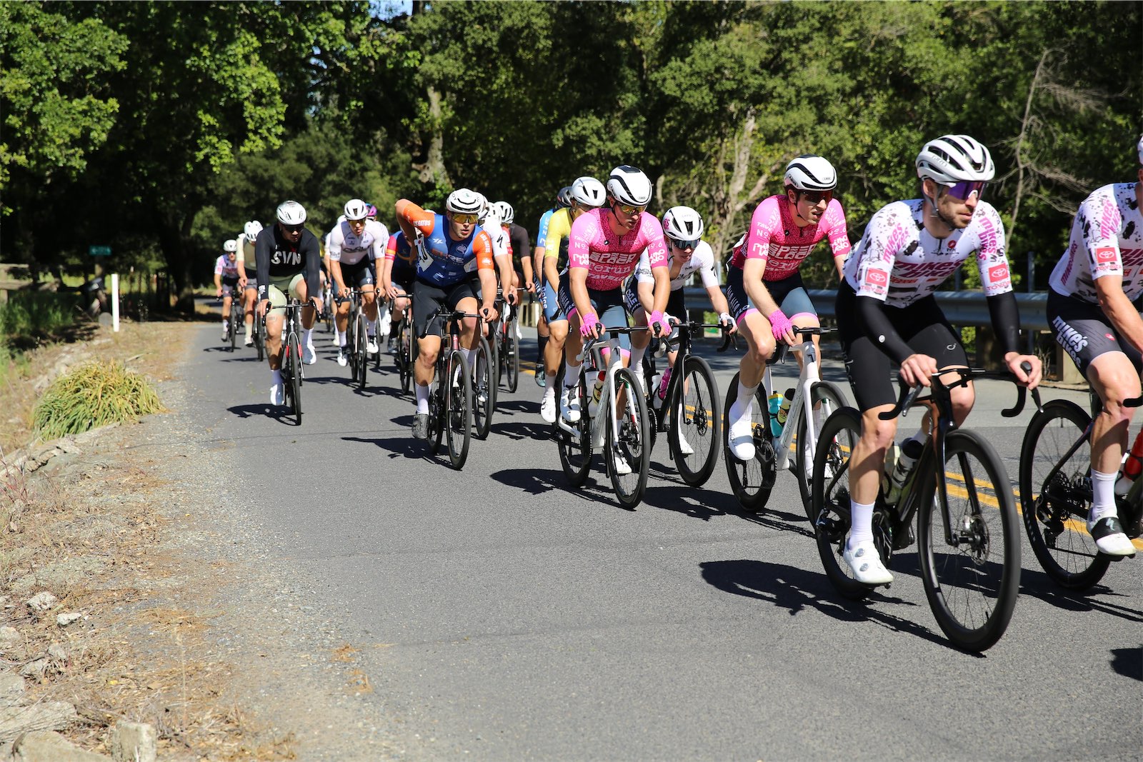 SpeedBlock-Terún riders racing at the 2026 Berkeley Hills Road Race